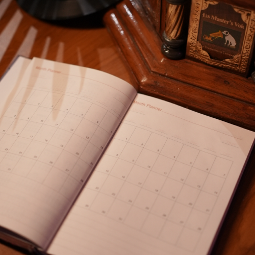 Madhumalati Maroon – Matte